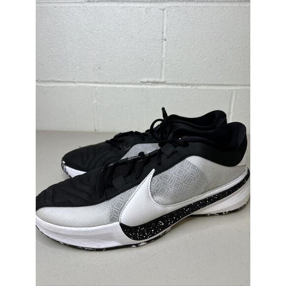 Men\'s 12.5 Nike Zoom Freak 5 Mens Basketball Shoes Black/White DX4985-101 main image 4